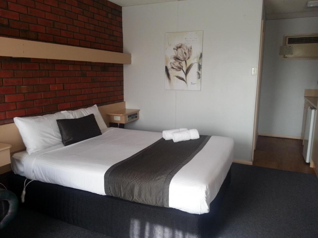 Big Valley Lakeside Paradise Motor Inn Σέπαρτον Δωμάτιο φωτογραφία